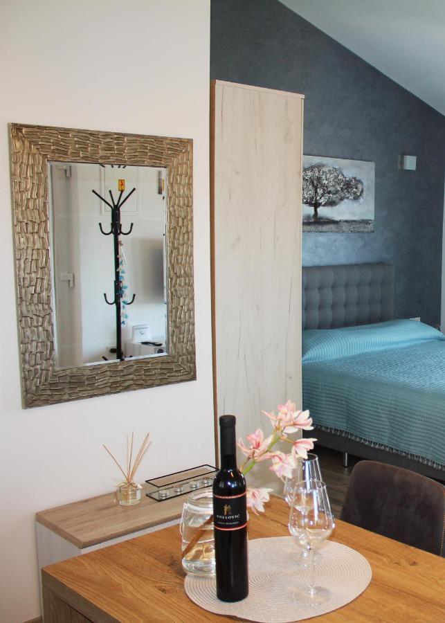 Apartments San Francesco Ровінь Екстер'єр фото